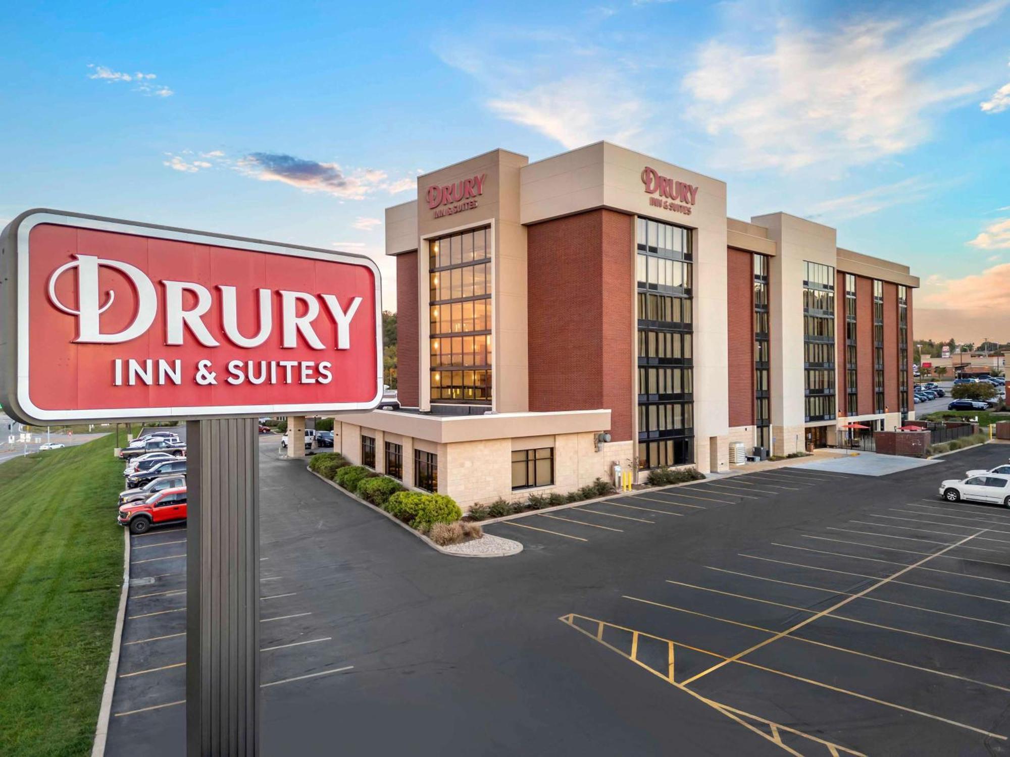 Drury Inn & Suites St. Louis-Southwest Valley Park Екстериор снимка